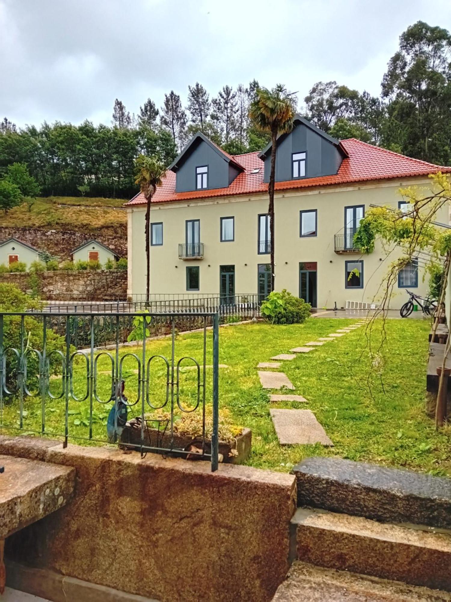 Hotel Quinta Dos Tojais à Castelbuono Extérieur photo
