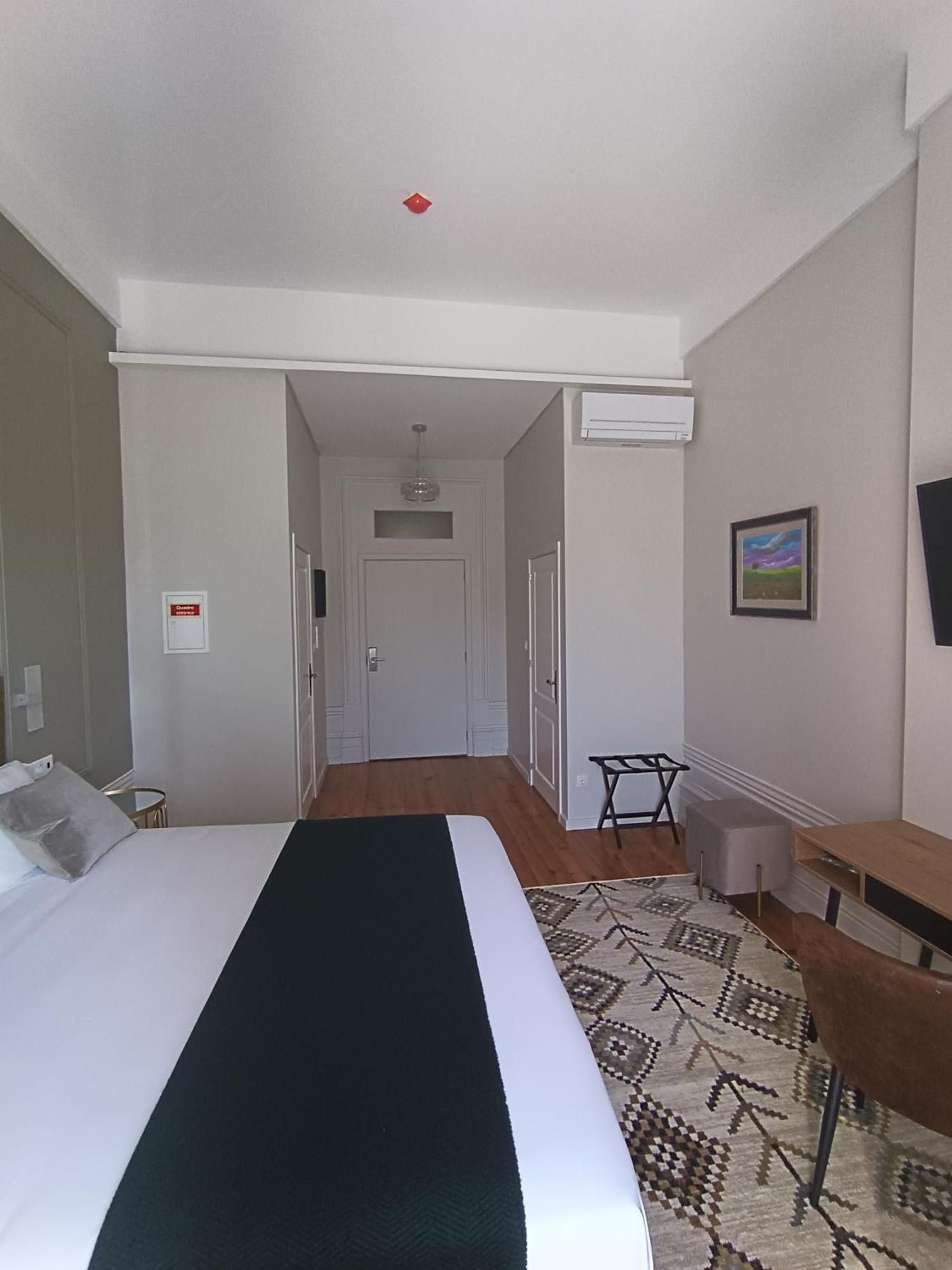 Hotel Quinta Dos Tojais à Castelbuono Extérieur photo